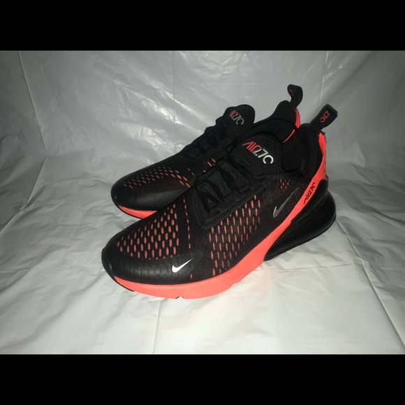 Nice nikes - Picture 3 of 4